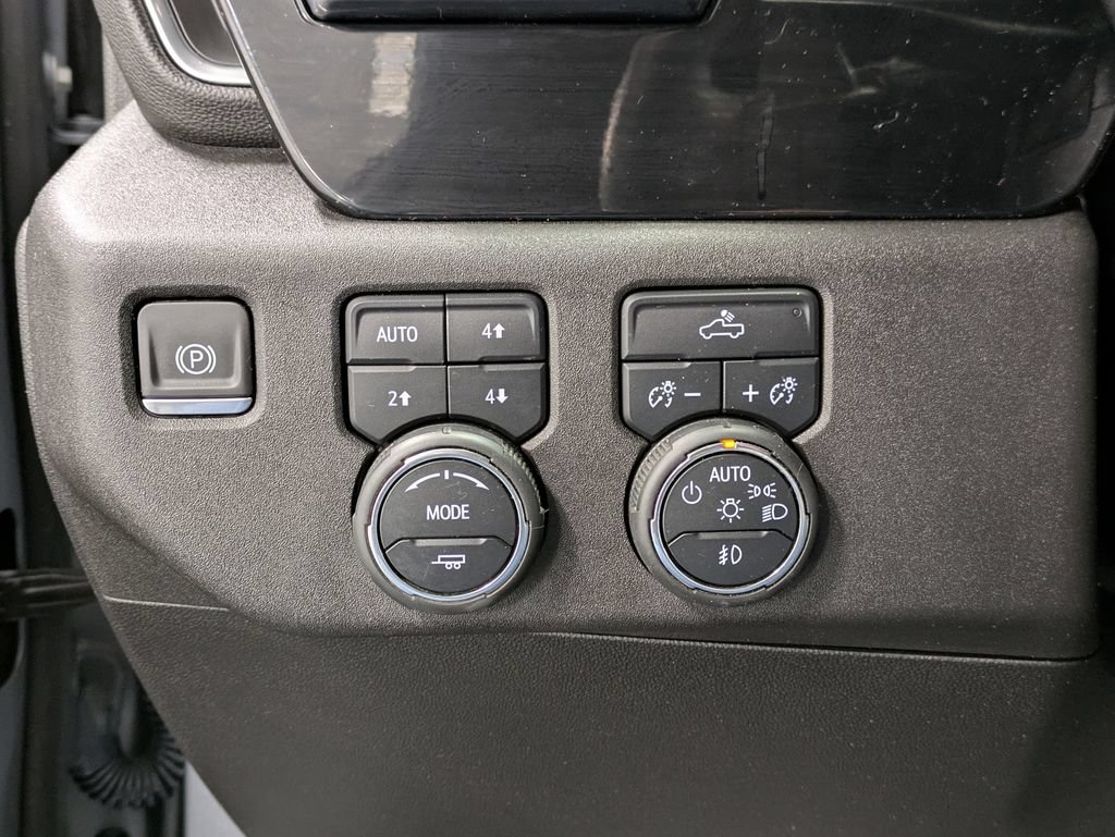 Used 2024 Chevrolet Silverado 1500 RST w/ Z71 Off-Road Package AWD/4WD image 22