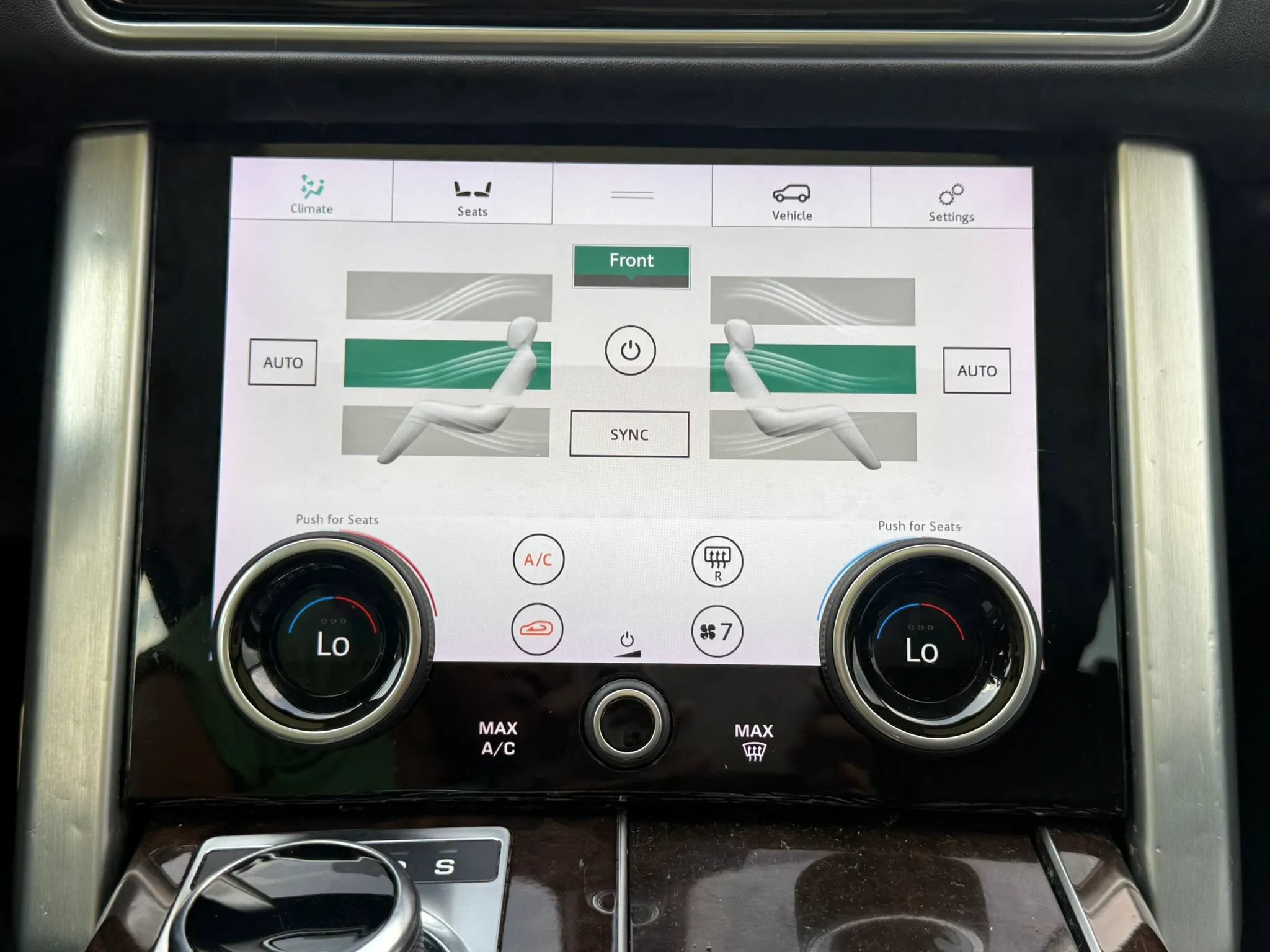 Used 2020 Land Rover Range Rover HSE AWD/4WD image 14