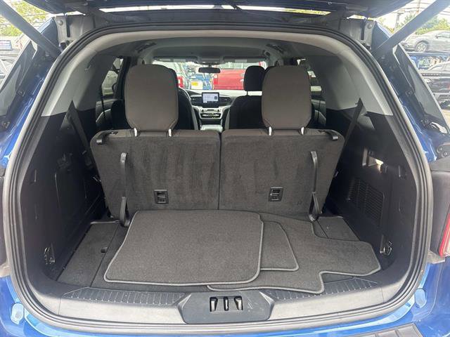 Certified 2022 Ford Explorer XLT image 7