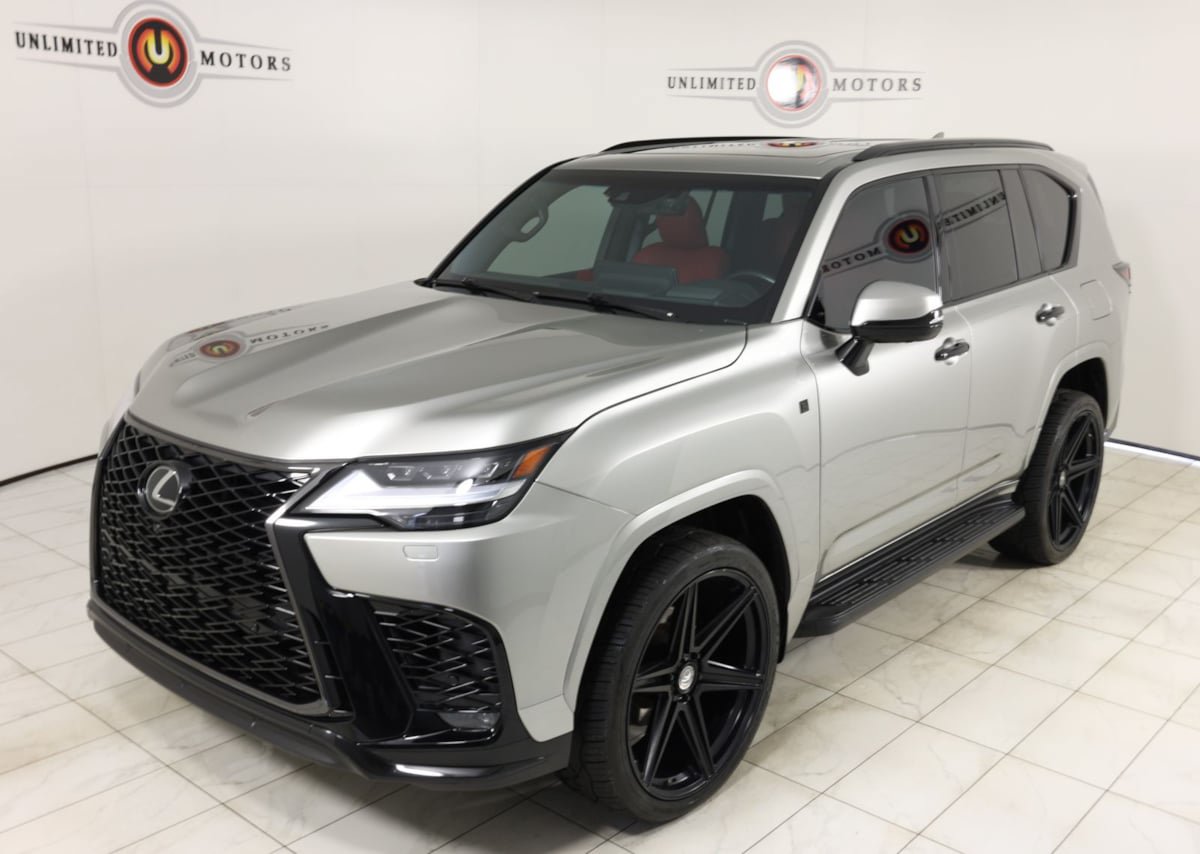 Used 2023 Lexus LX 600 F Sport w/ Accessory Package (Z1) AWD/4WD image 35