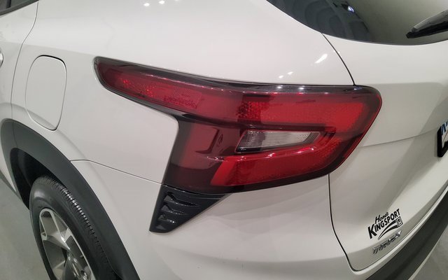 Used 2024 Chevrolet Trax LT image 13