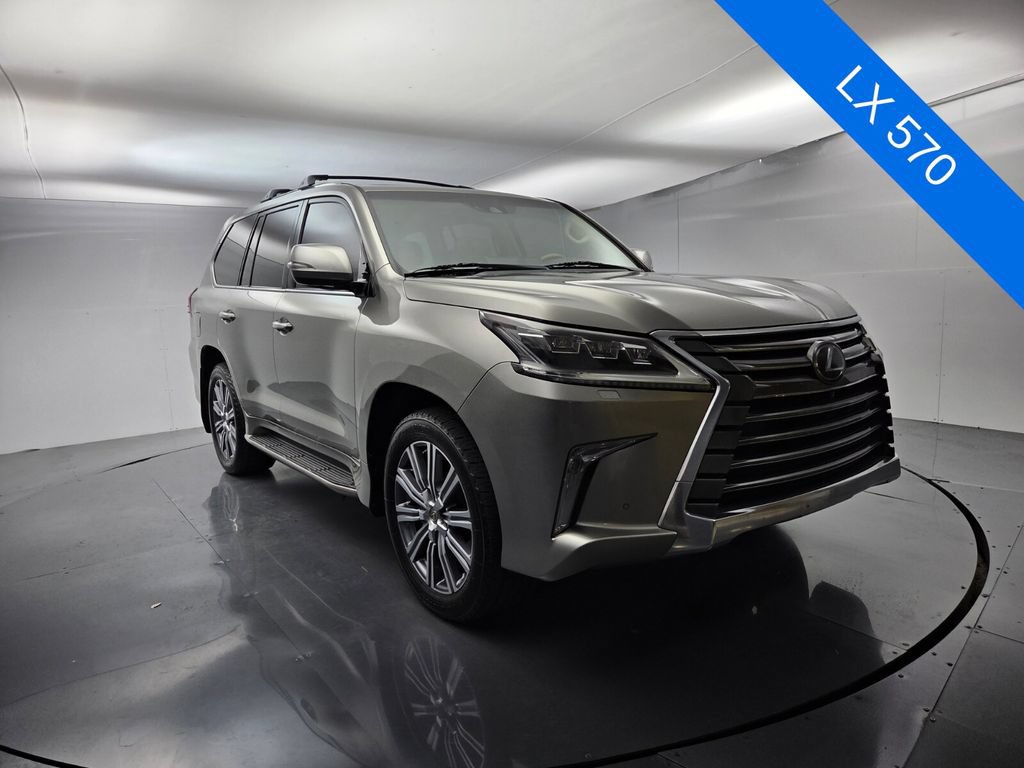 Used 2017 Lexus LX 570 4WD w/ Luxury Package image 2