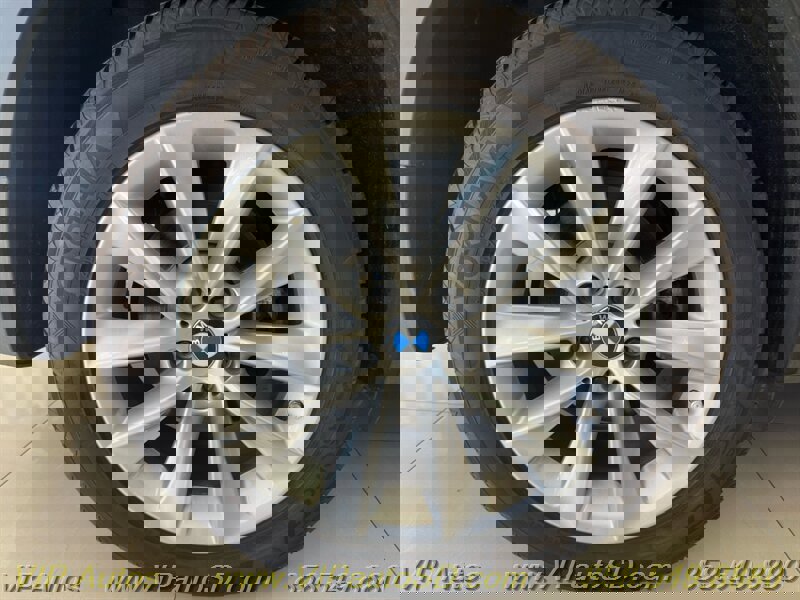 Used 2017 BMW X3 xDrive28i image 11