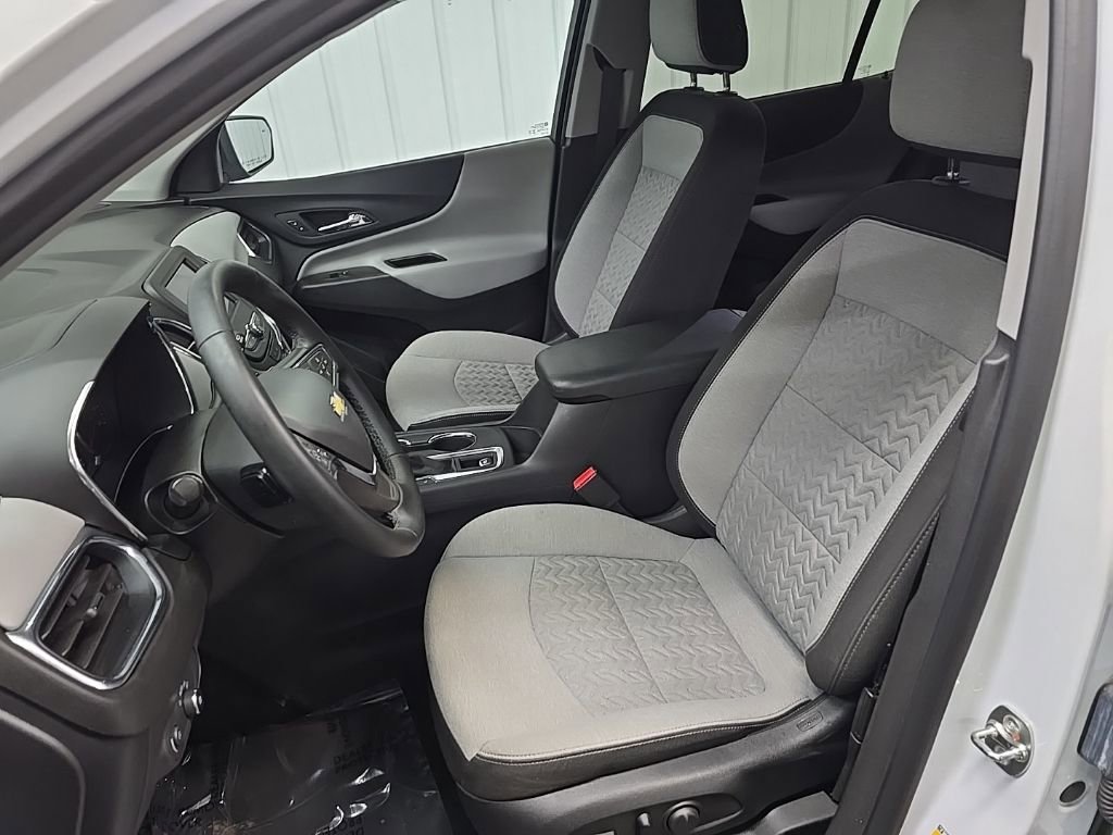 Used 2023 Chevrolet Equinox LT w/ Driver Convenience Package image 29
