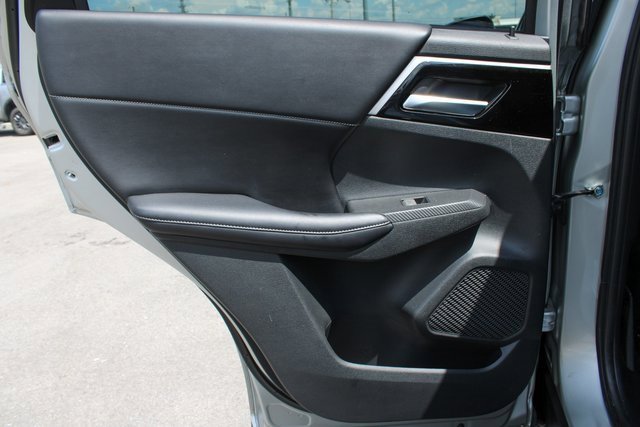 Used 2022 Mitsubishi Outlander SE image 37