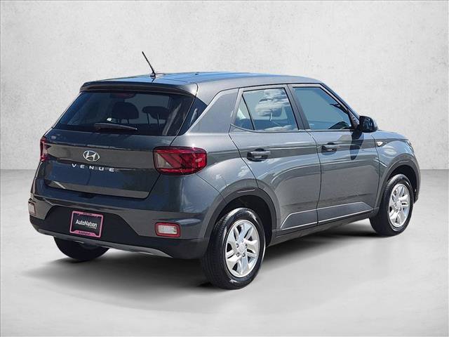 New 2026 Hyundai Venue SE FWD image 2