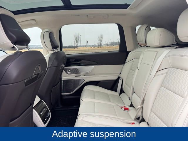 Used 2024 Lincoln Nautilus Black Label AWD/4WD image 33