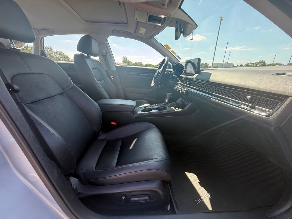 Used 2023 Honda Civic Touring image 34