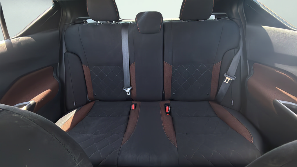 Used 2020 Nissan Kicks SR FWD image 32