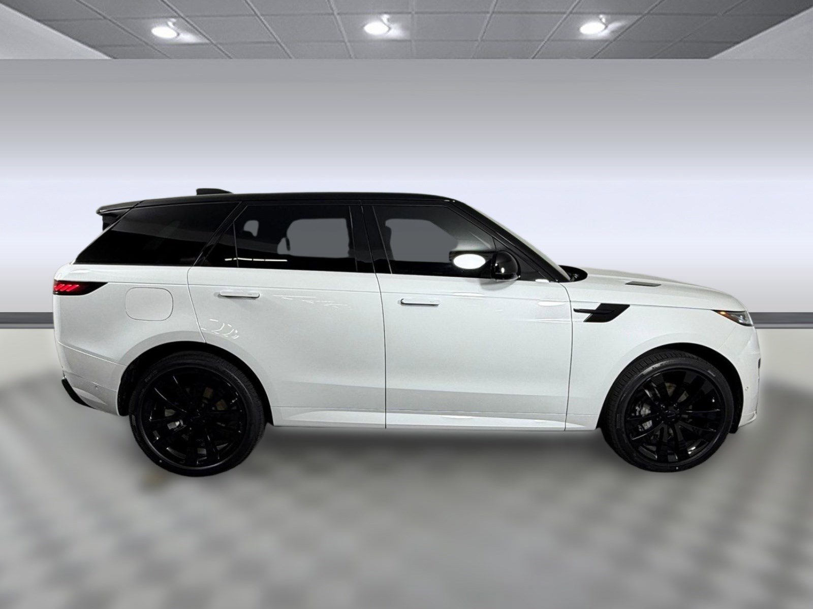 New 2026 Land Rover Range Rover Sport Dynamic SE AWD/4WD image 8