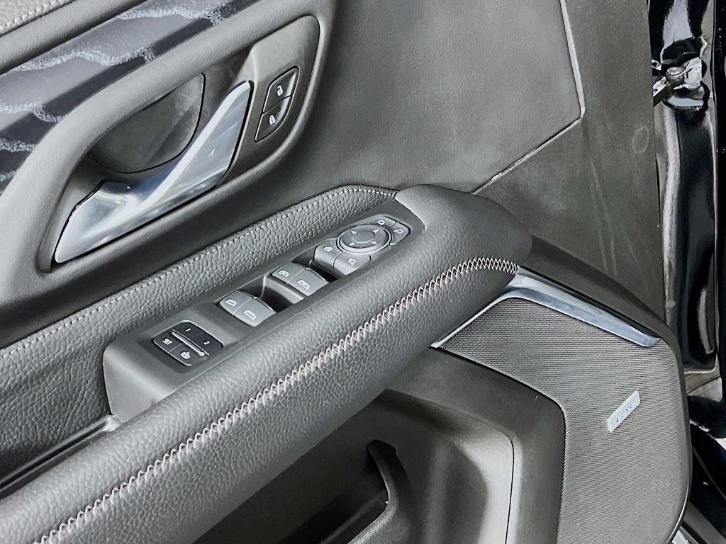 Certified 2023 GMC Yukon Denali w/ Advanced Technology Package image 17