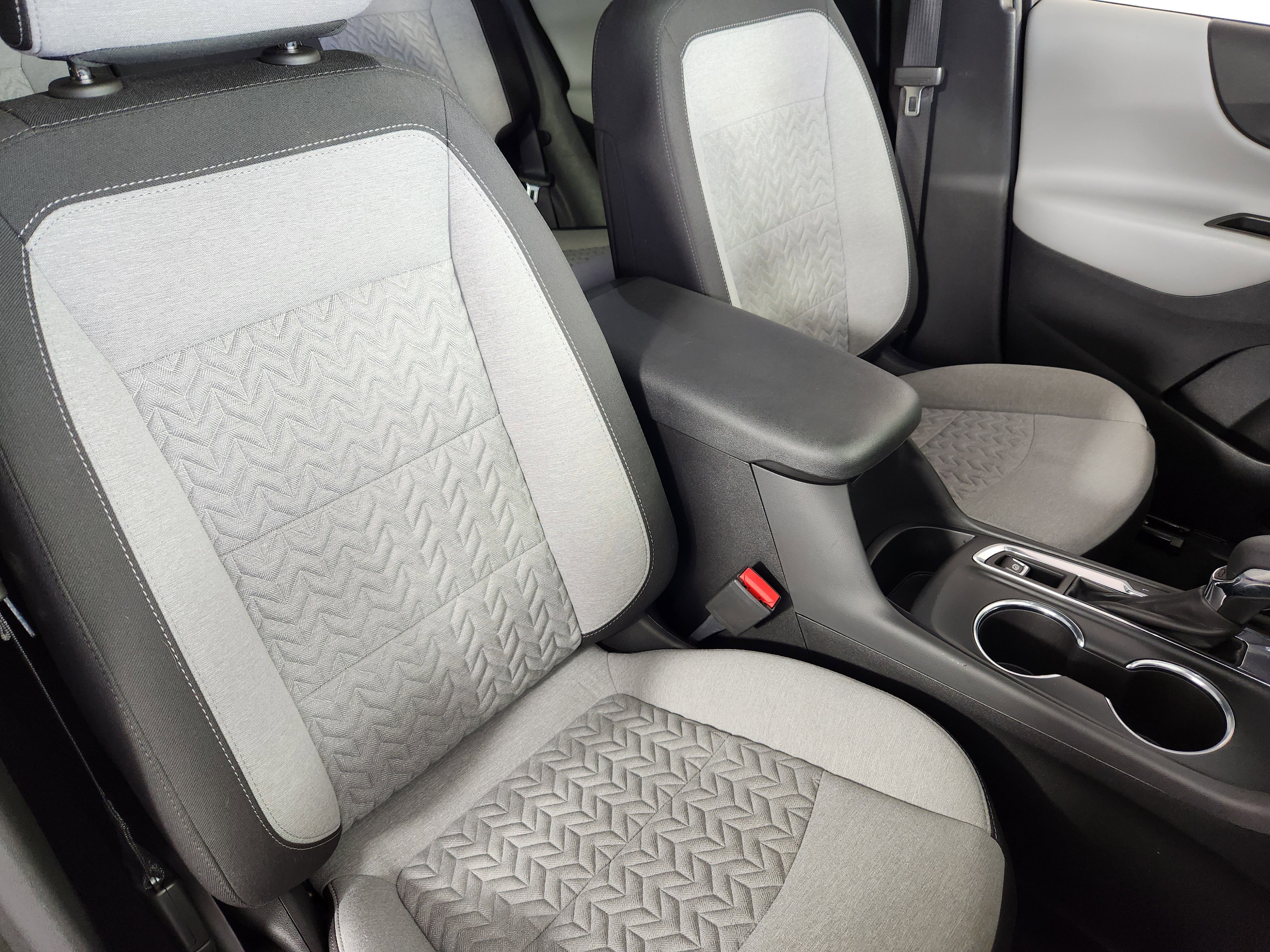 Used 2023 Chevrolet Equinox LS AWD/4WD image 10