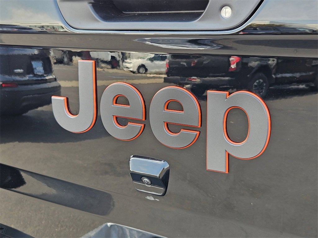 New 2025 Jeep Gladiator Mojave image 30