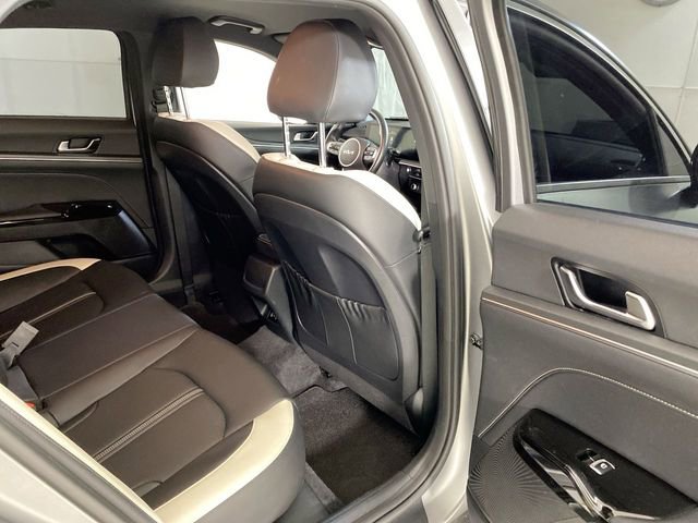 Used 2025 Kia K5 GT-Line image 32