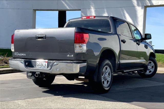 Used 2012 Toyota Tundra 4x4 CrewMax w/ Tow Pkg image 13