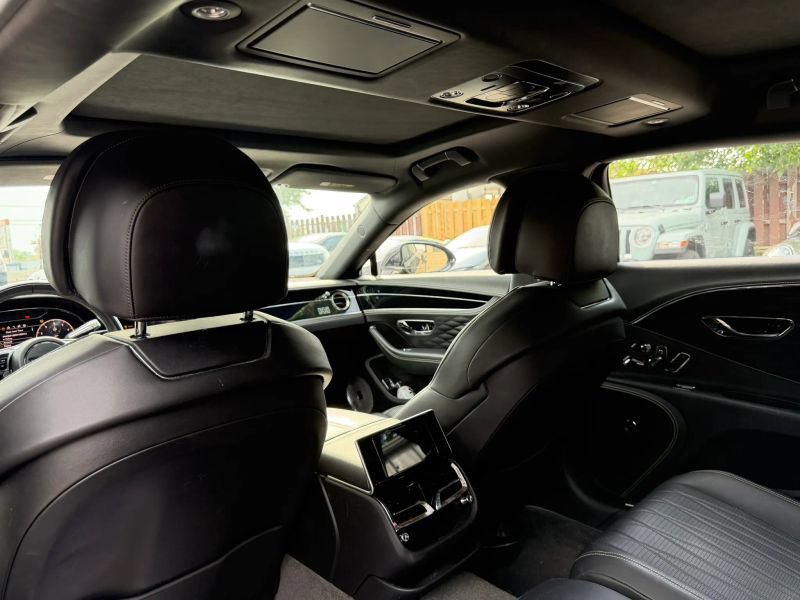 Used 2020 Bentley Flying Spur W12 w/ First Edition Specification AWD/4WD image 16