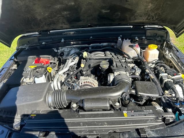 Used 2025 Jeep Gladiator Sport AWD/4WD image 20