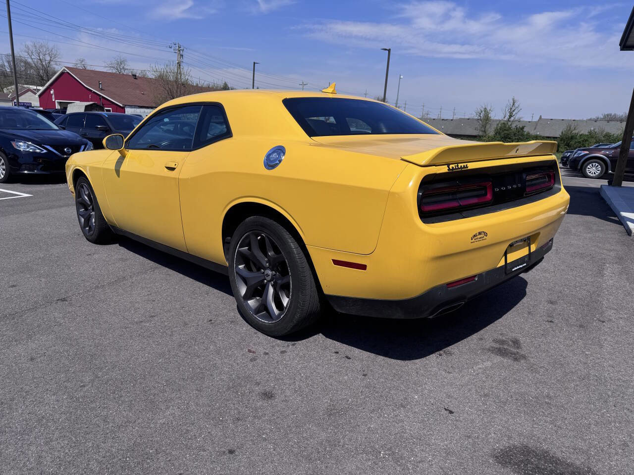 Used 2017 Dodge Challenger SXT Plus image 8