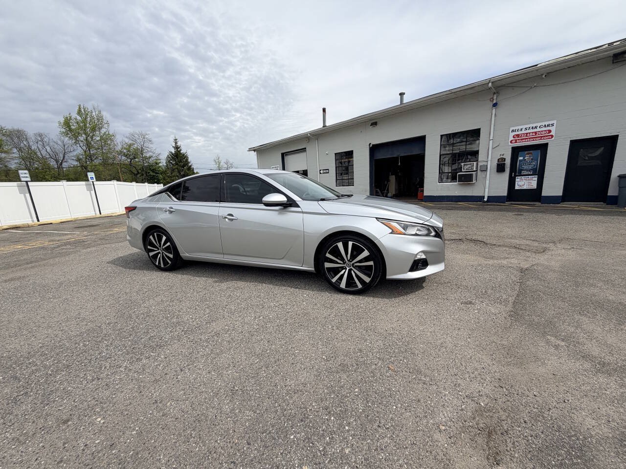 Used 2020 Nissan Altima 2.5 SL FWD image 43