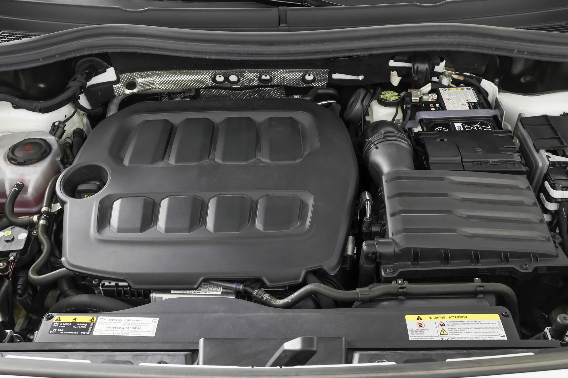 Used 2025 Volkswagen Tiguan SEL R-Line AWD/4WD image 51