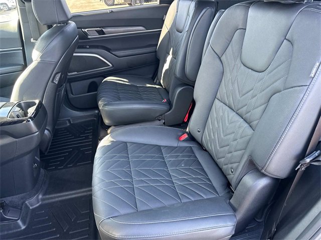 Used 2023 Kia Telluride EX X-Line image 17