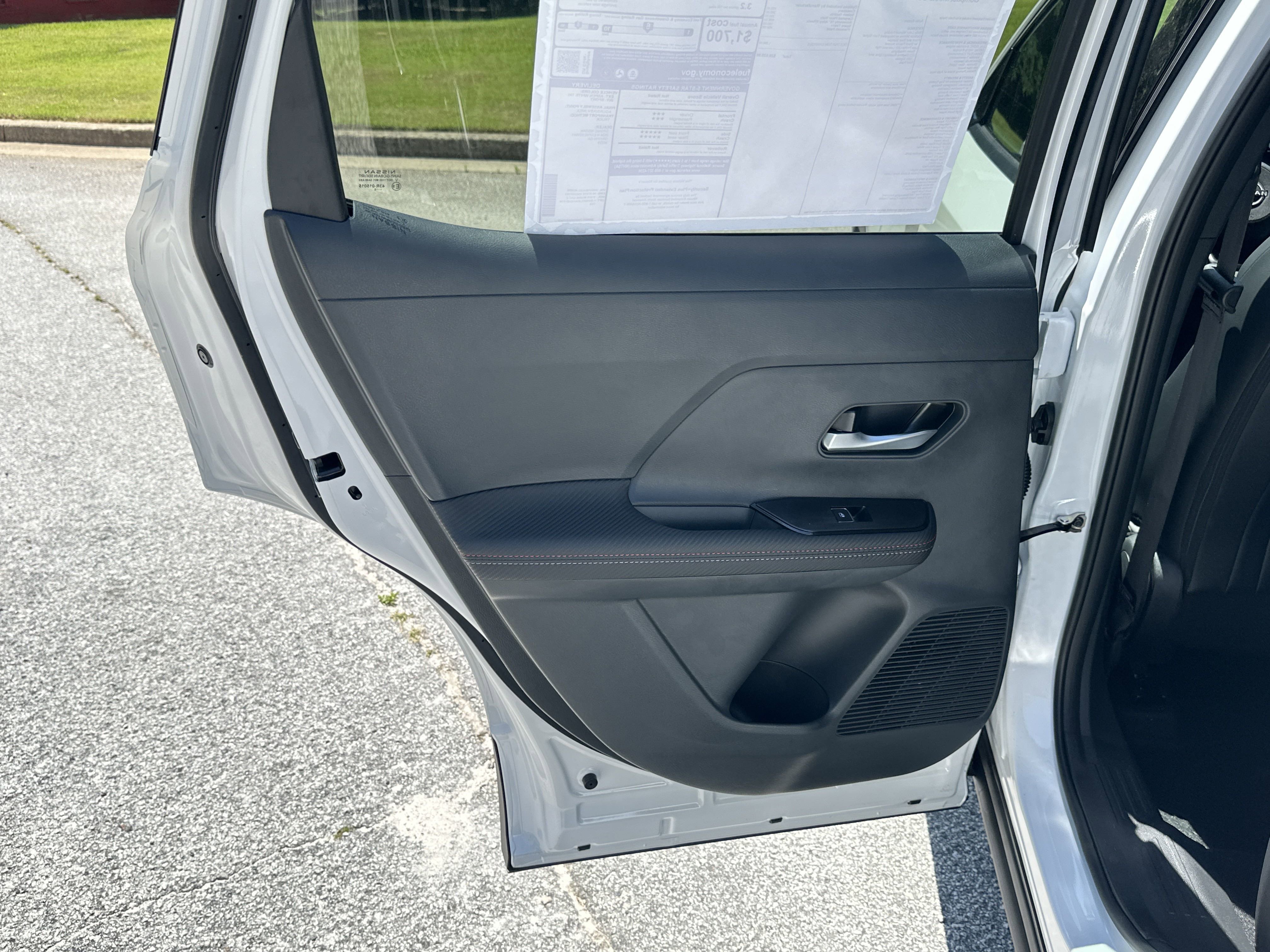 New 2025 Nissan Kicks SR image 20
