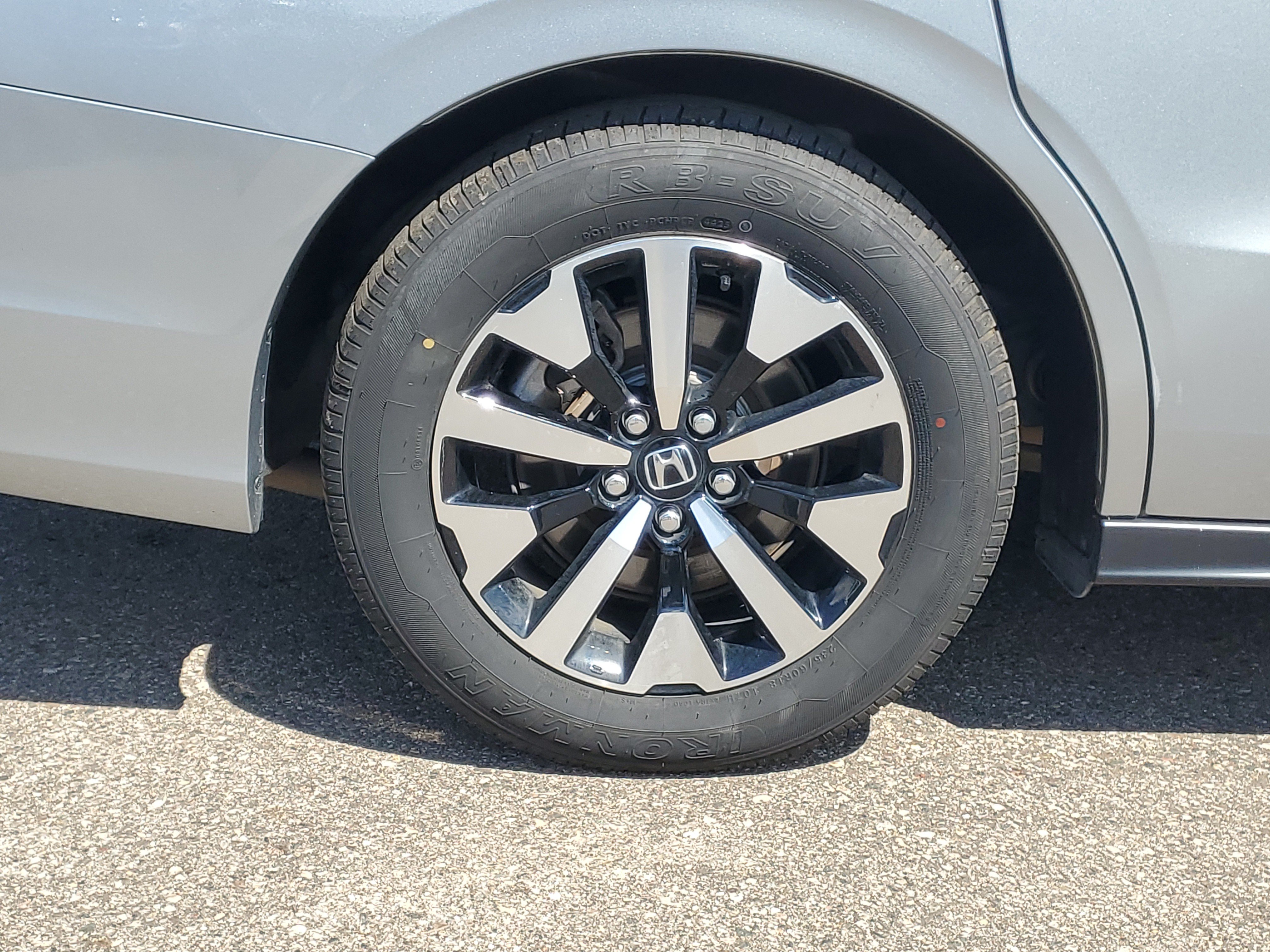 Certified 2025 Honda Odyssey EX-L image 5
