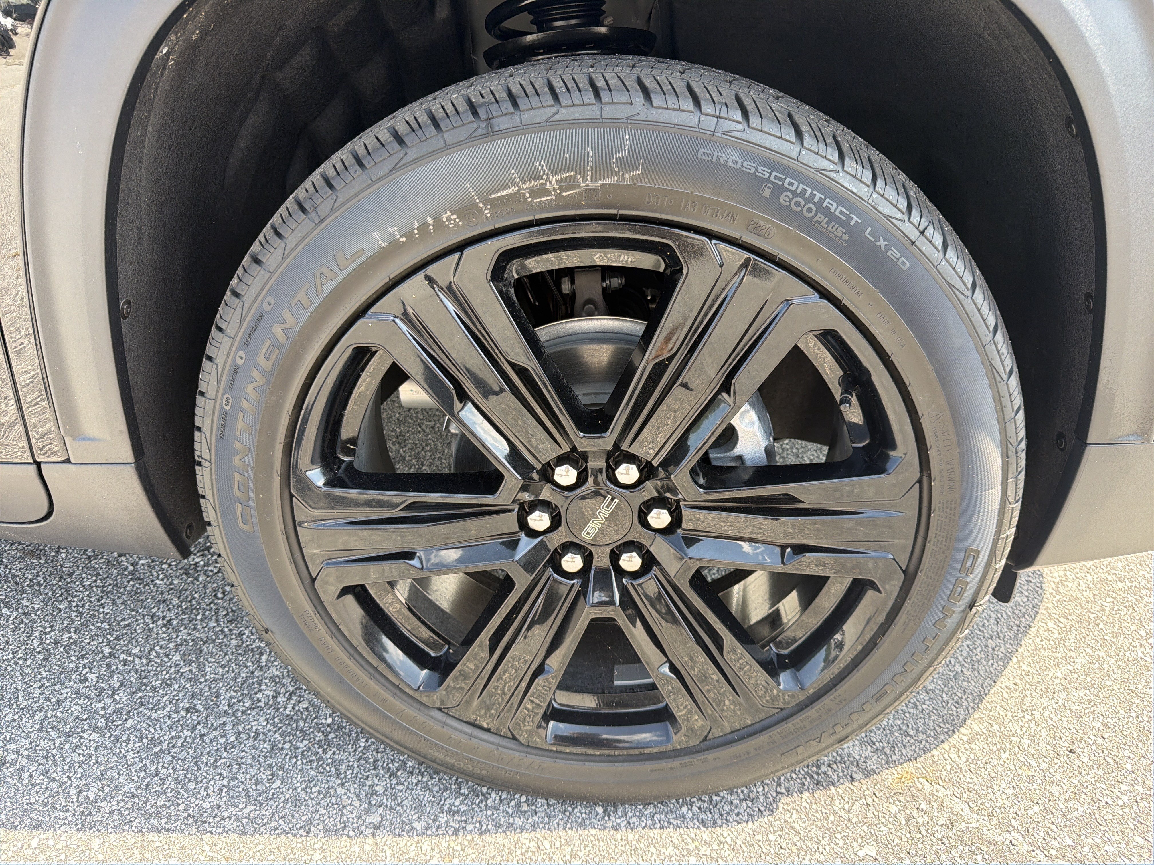 New 2026 GMC Acadia Elevation w/ Black Edition FWD image 13