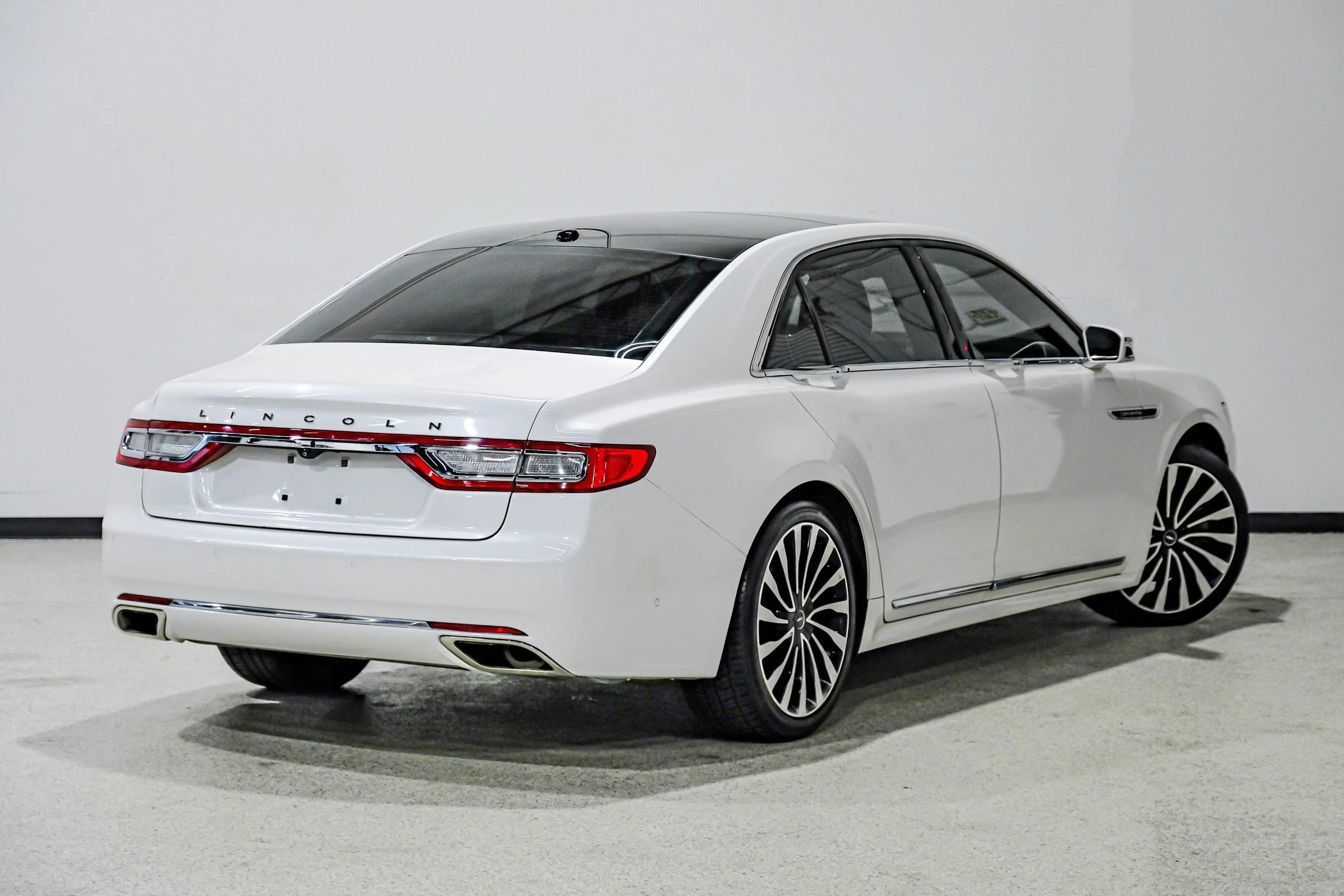 Used 2017 Lincoln Continental Black Label w/ Rear-seat Package AWD/4WD image 6