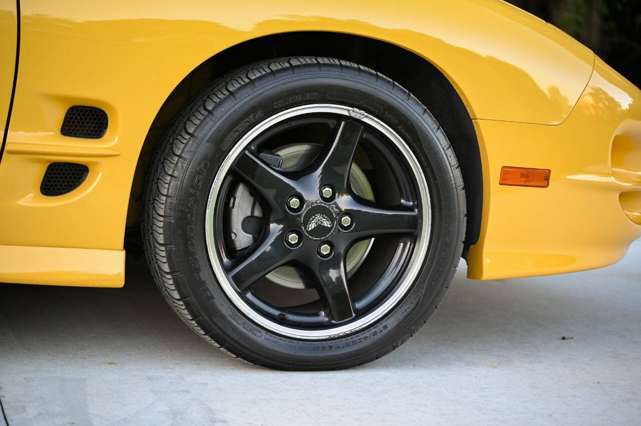 Used 2002 Pontiac Firebird Trans Am RWD image 13