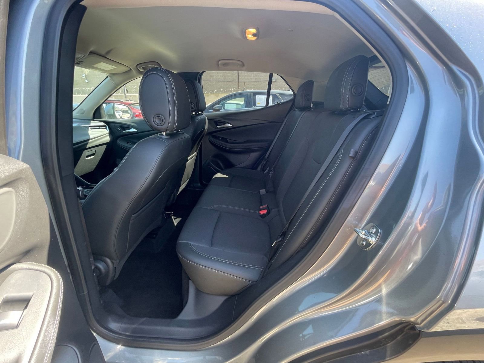 Used 2025 Buick Encore GX Preferred image 25