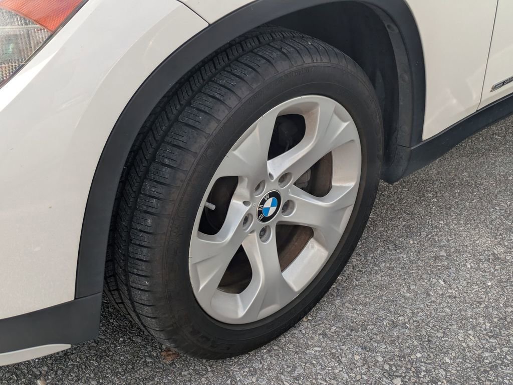 Used 2015 BMW X1 sDrive28i image 6