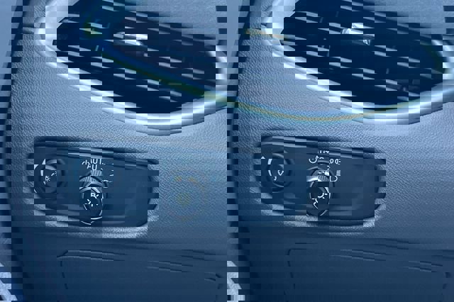 Used 2023 Chevrolet Malibu LT w/ Driver Confidence Package image 32