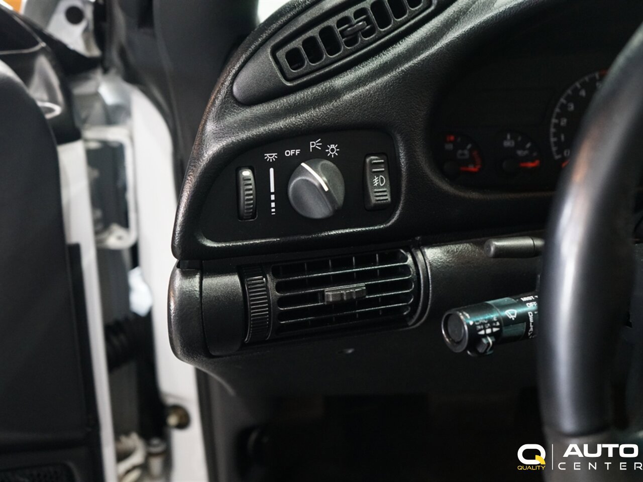 Used 1994 Chevrolet Camaro Z28 image 17