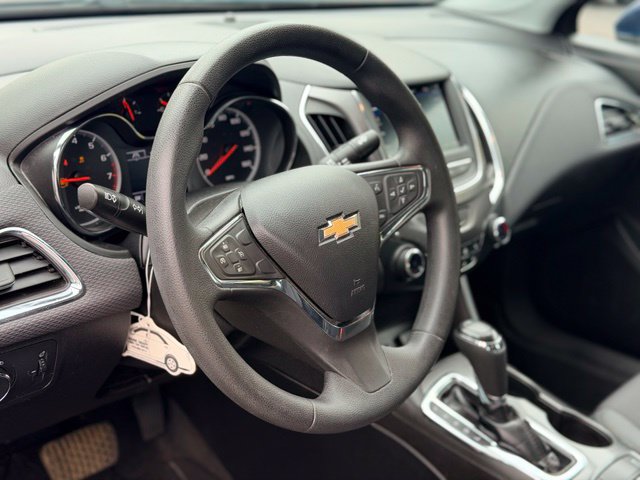 Used 2019 Chevrolet Cruze LT FWD image 7