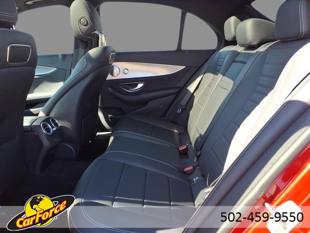Used 2018 Mercedes-Benz E 400 4MATIC Sedan image 4