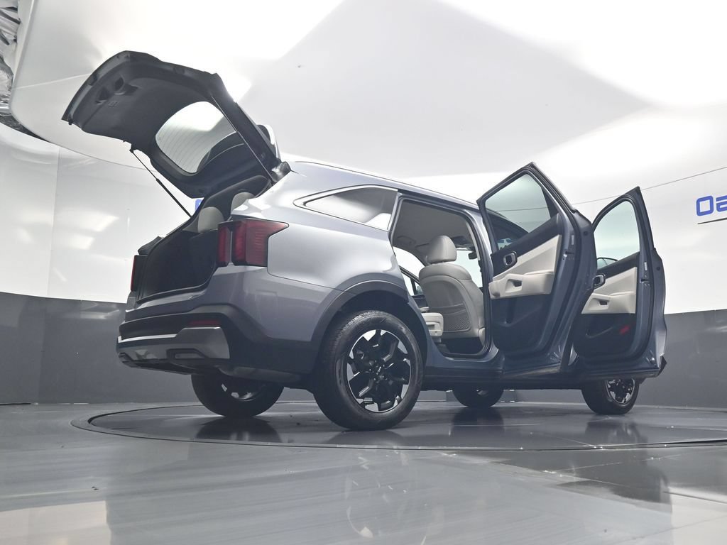 Certified 2025 Kia Sorento S AWD/4WD image 61