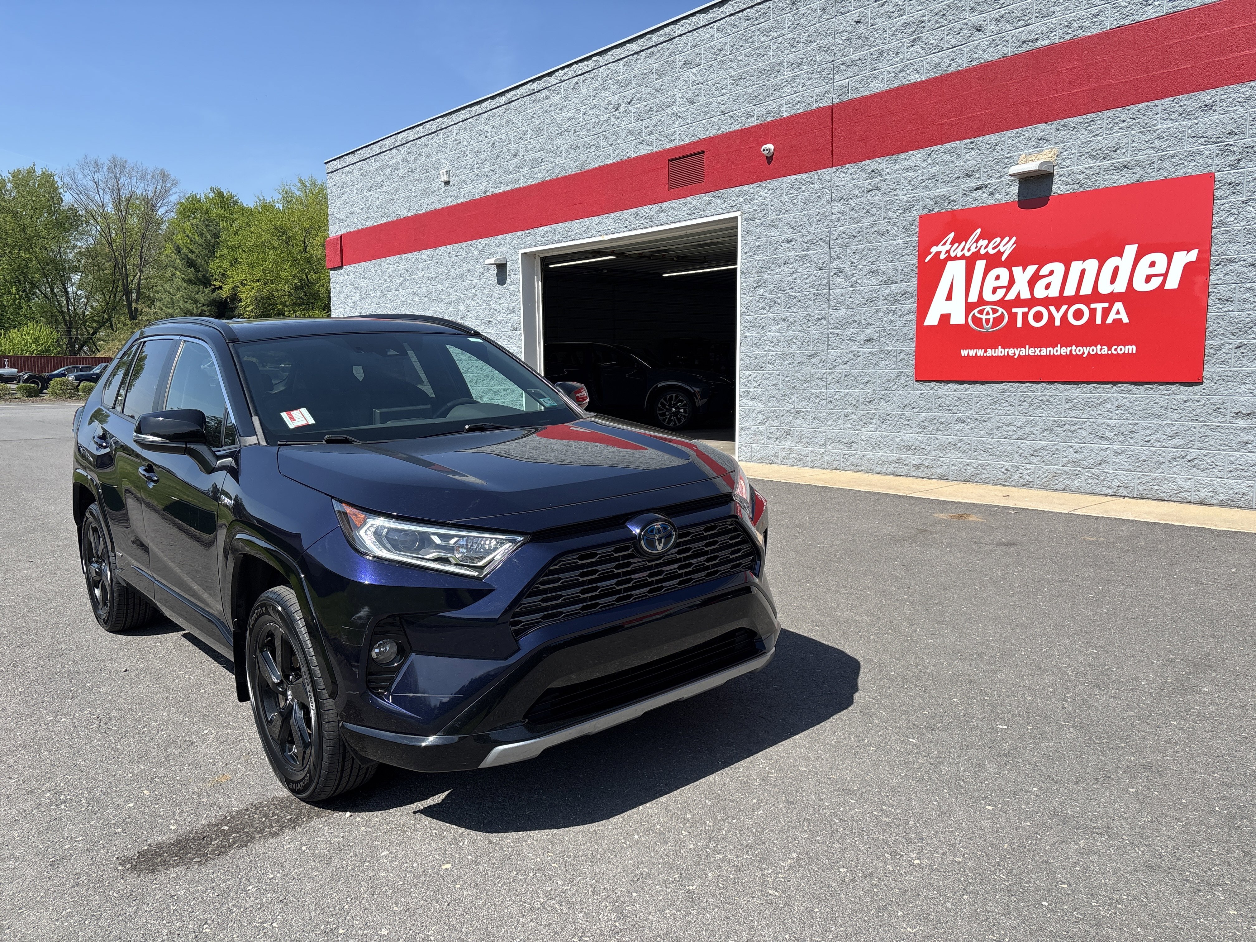 Used 2020 Toyota RAV4 XSE w/ All Weather Liner Package AWD/4WD image 1