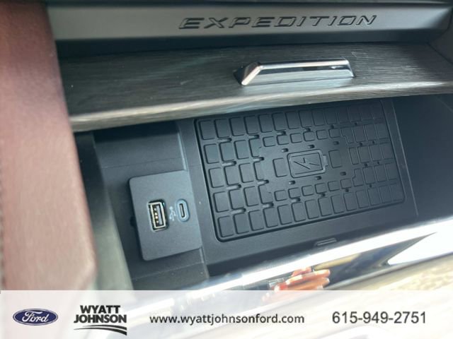 Used 2023 Ford Expedition Limited image 36