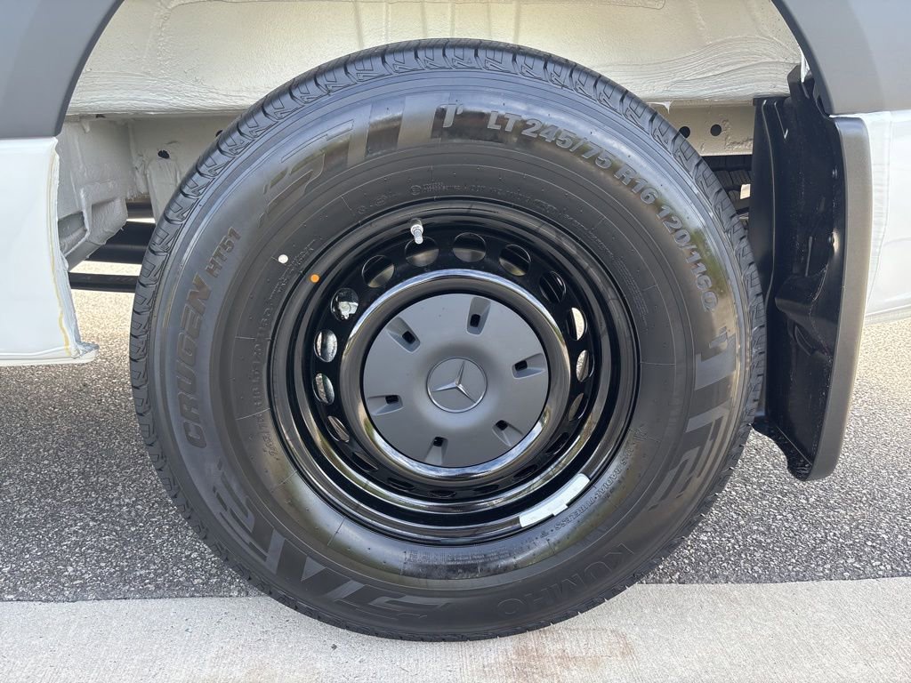 New 2026 Mercedes-Benz Sprinter 2500 image 11