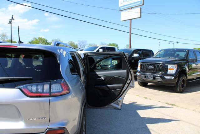 Used 2019 Jeep Cherokee Limited FWD image 44