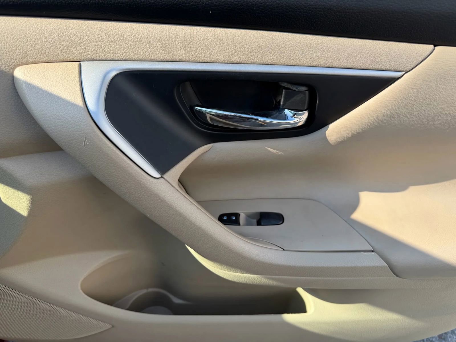 Used 2017 Nissan Altima 2.5 S w/ Power Driver Seat Package image 11