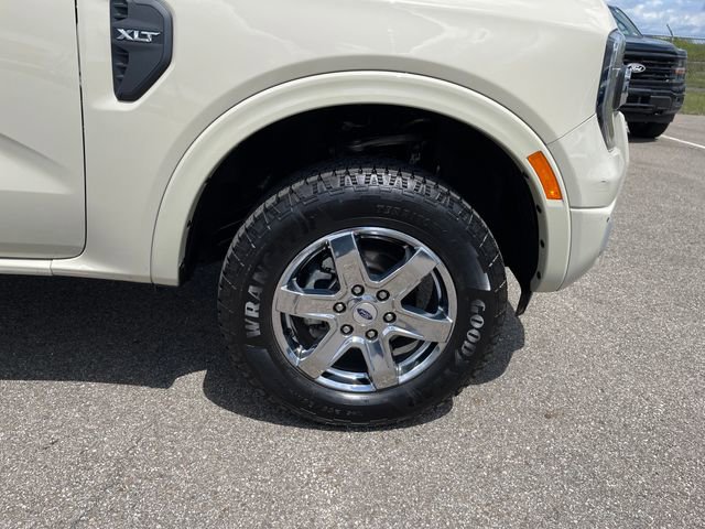 Used 2025 Ford Ranger XLT w/ Chrome Accent Package RWD image 33