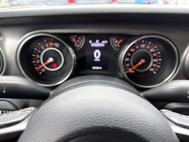 Certified 2021 Jeep Gladiator Willys image 17