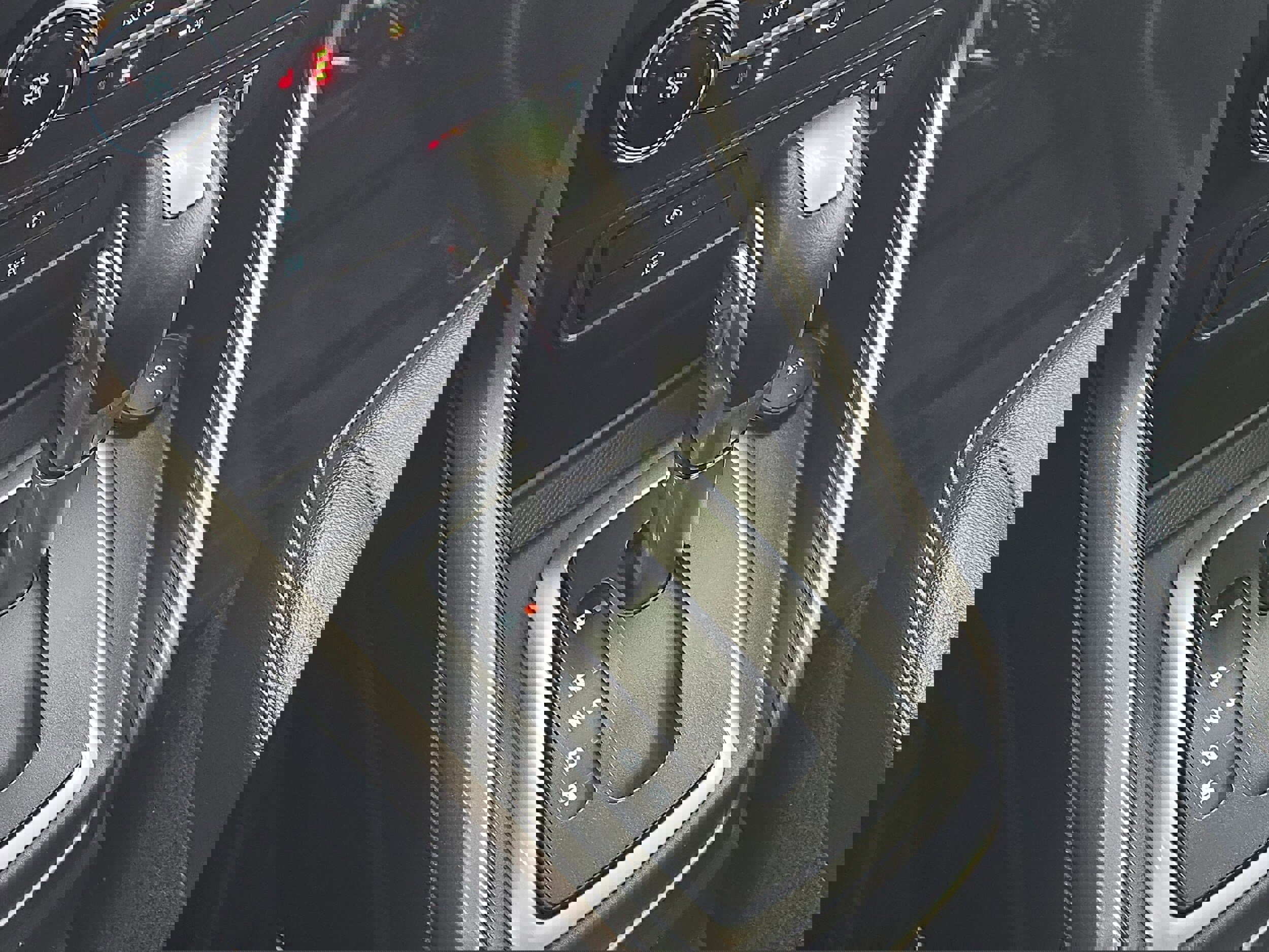 Used 2019 Ford EcoSport SES w/ SES Black Appearance Package image 26