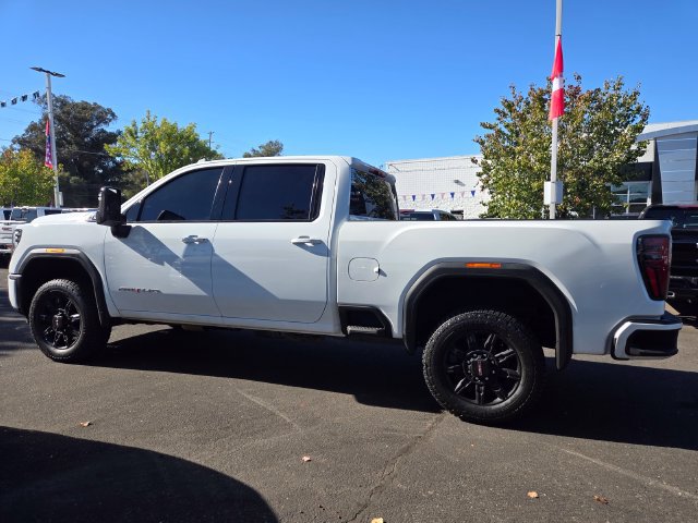 Used 2025 GMC Sierra 2500 AT4 AWD/4WD image 7