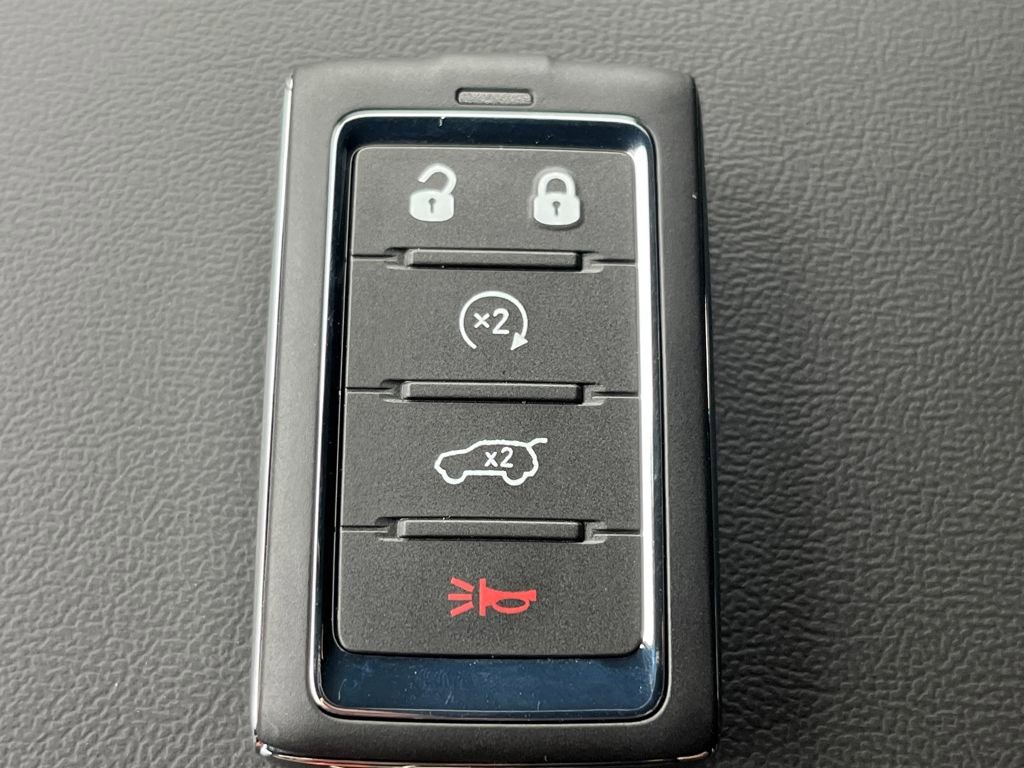 New 2026 Jeep Grand Cherokee L Limited w/ Limited Altitude Package image 23