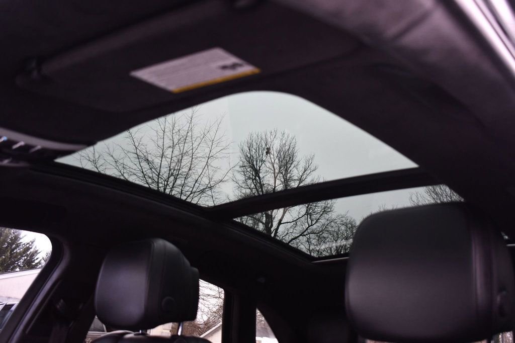 Used 2015 Porsche Macan Turbo image 36