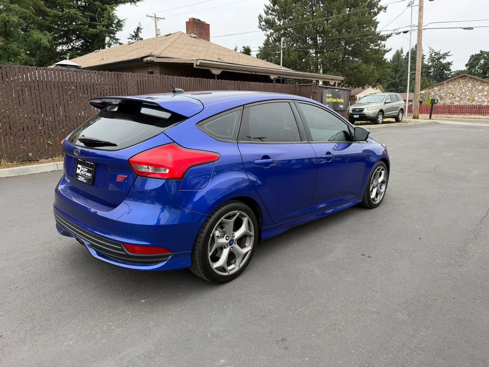 Used 2015 Ford Focus ST FWD image 4