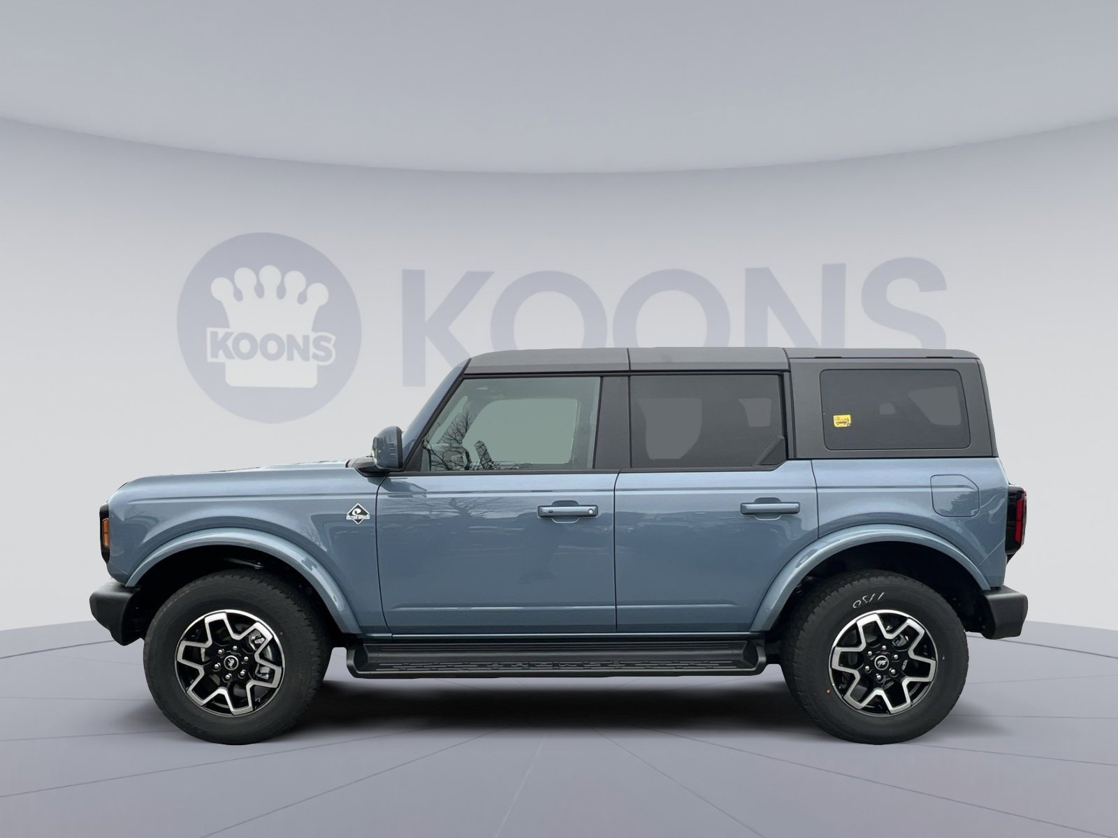 New 2025 Ford Bronco Outer Banks image 2